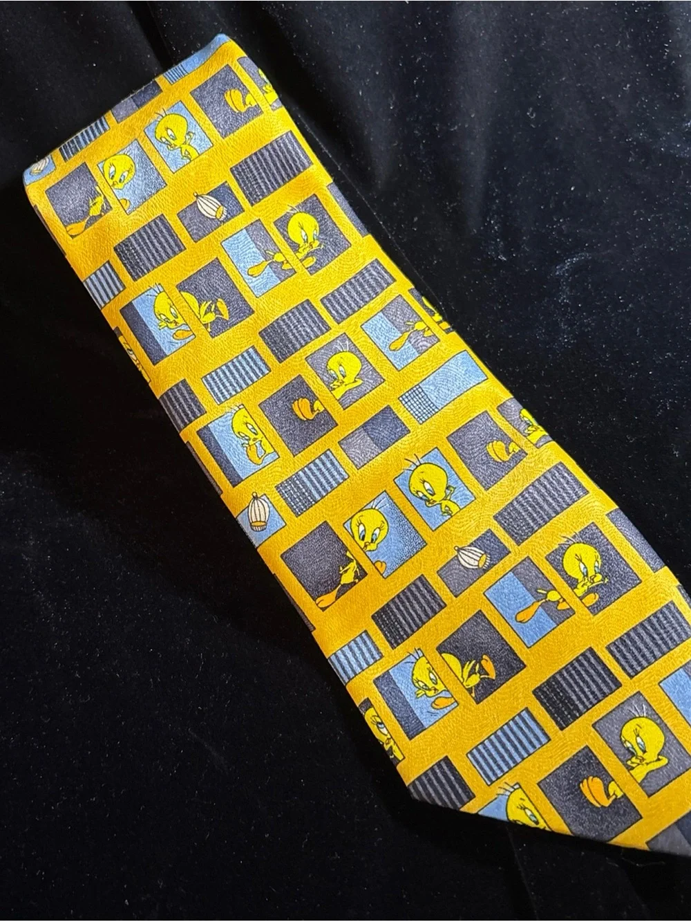 Warner Bros. Tweety Cartoon Tie - Yellow & Blue